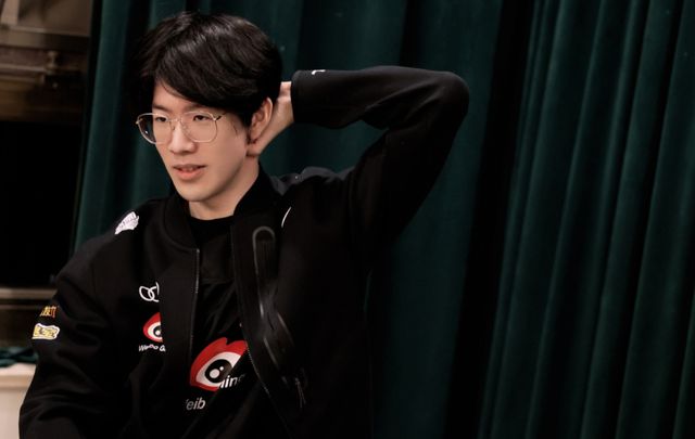 Hanwha Life Esports 晋级 LCK Cup 2025 季后赛第二轮，击败了 T1 。